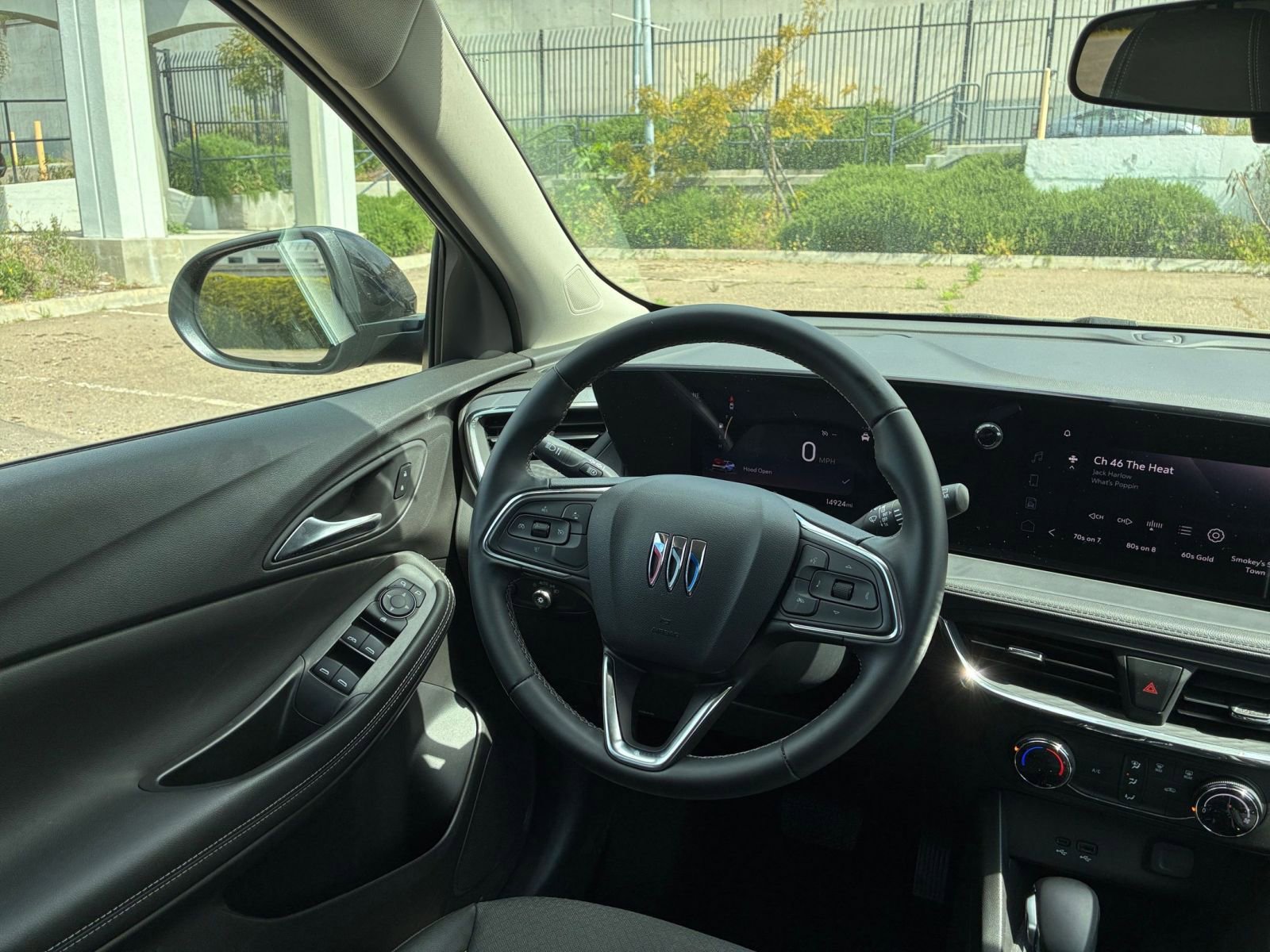 Used 2025 Buick Encore GX Preferred image 33