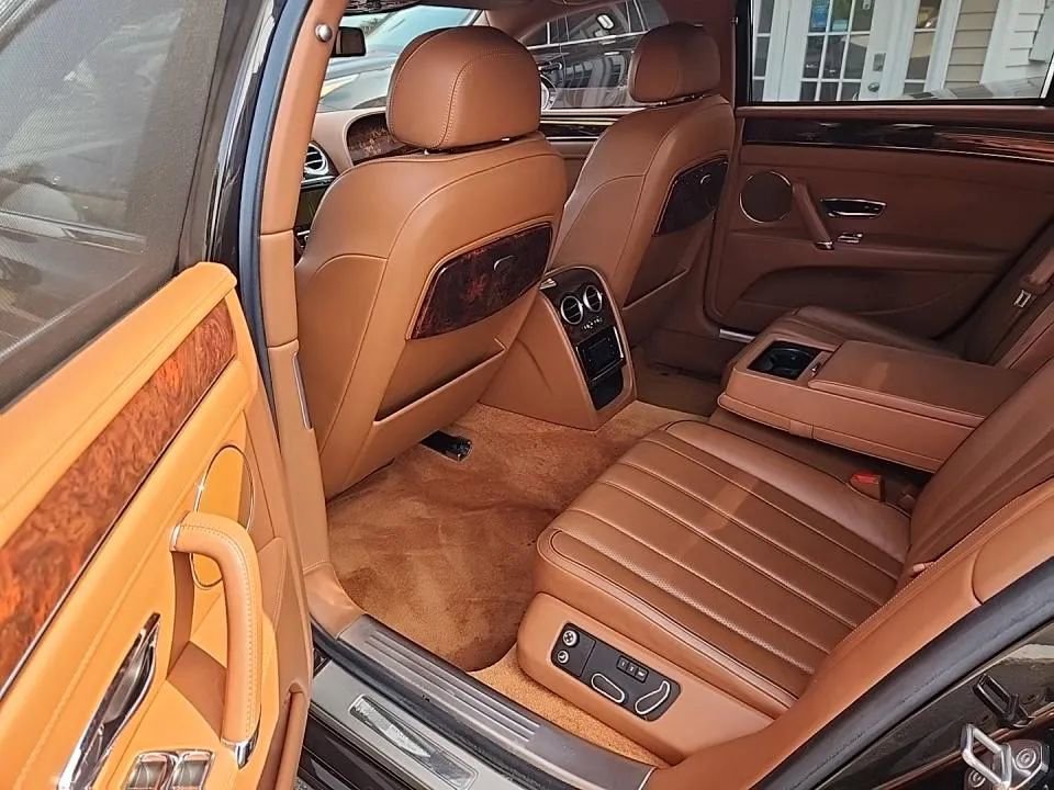 Used 2014 Bentley Flying Spur W12 image 5