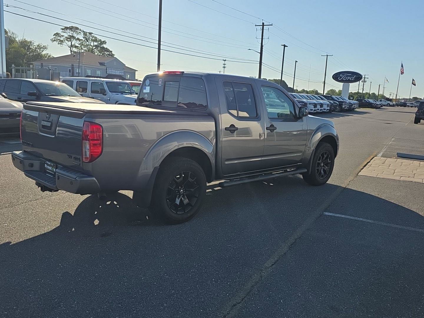 Used 2019 Nissan Frontier SV w/ Value Truck Package AWD/4WD image 4