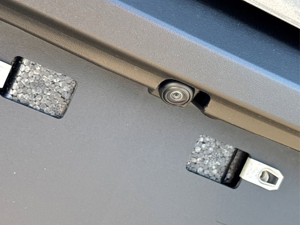 New 2025 Nissan Pathfinder SV image 16