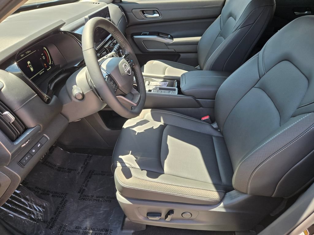 New 2026 Nissan Pathfinder SL FWD image 10