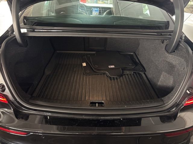 Used 2024 Volvo S60 B5 Plus w/ Climate Package image 11