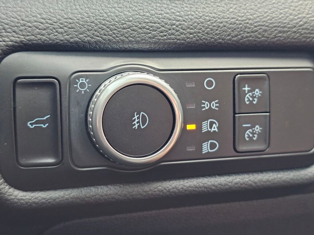 Used 2023 Ford Explorer ST-Line w/ Class IV Trailer Tow Package image 43