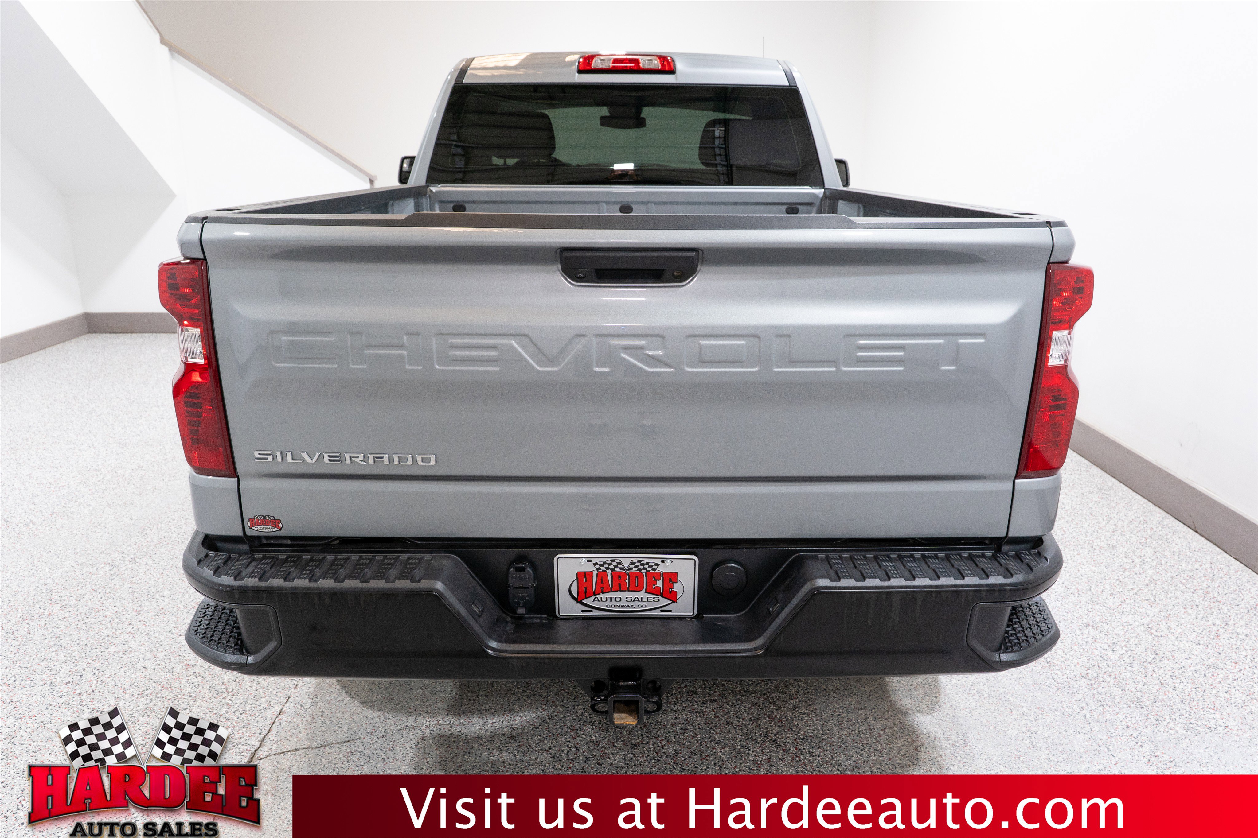 Used 2025 Chevrolet Silverado 1500 W/T w/ Trailering Package AWD/4WD image 4