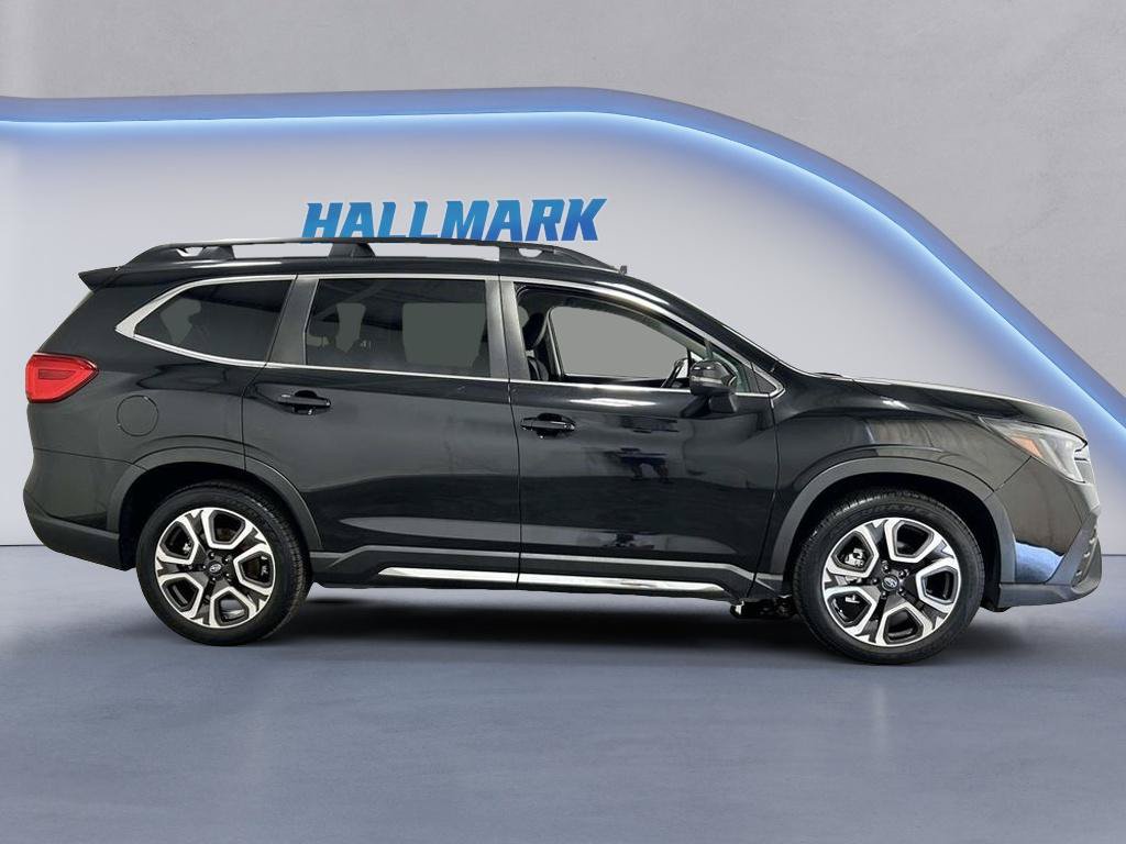 Used 2023 Subaru Ascent Limited AWD/4WD image 2