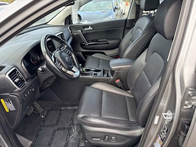 Used 2022 Kia Sportage EX w/ EX Technology Package image 14