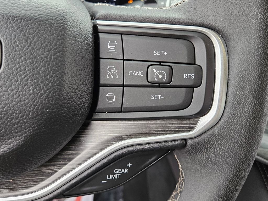 Used 2023 Jeep Wagoneer Series II image 23