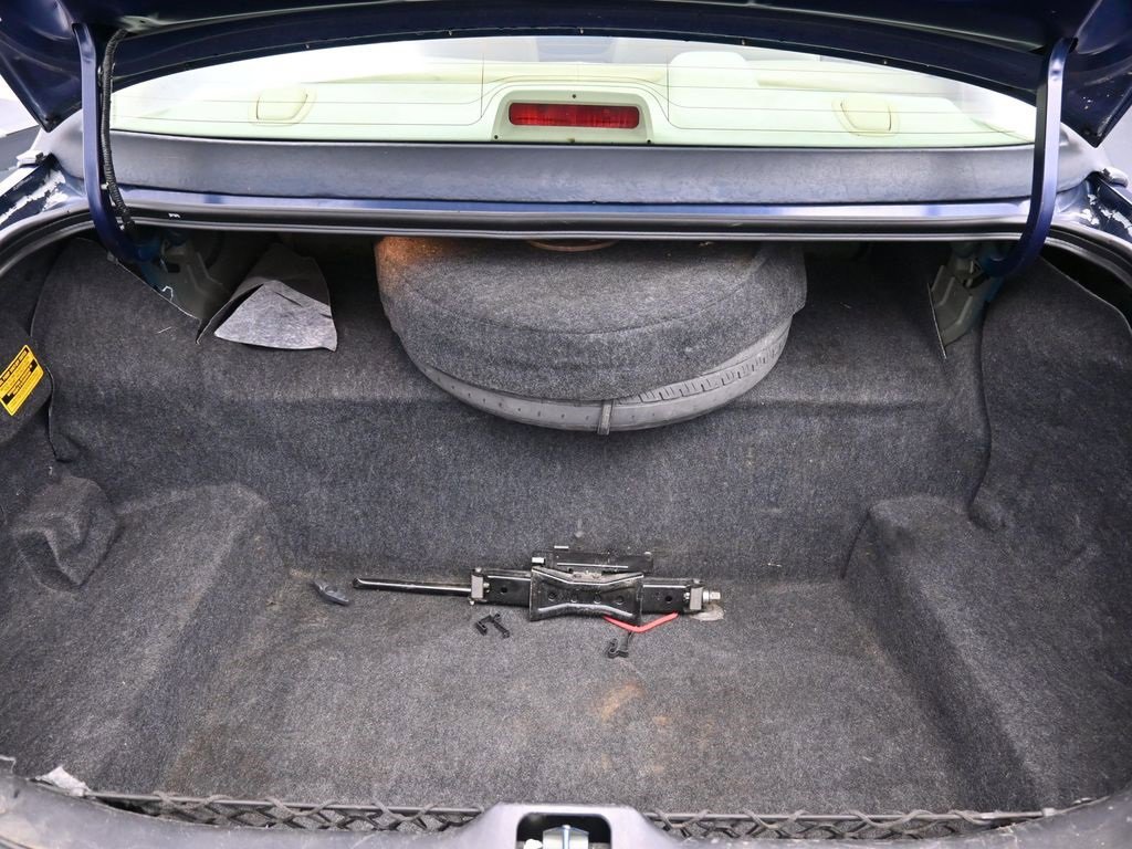 Used 2006 Mercury Grand Marquis LS image 30