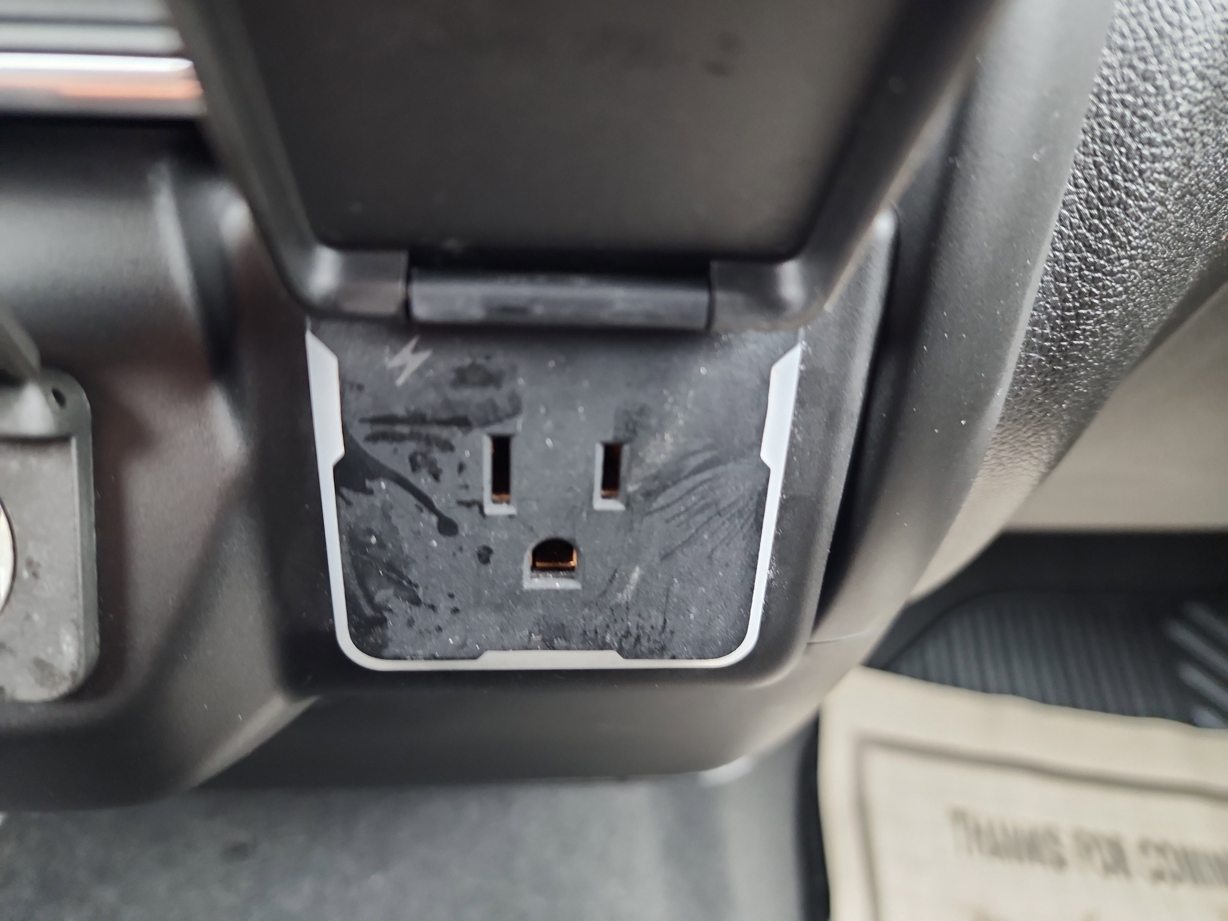 Used 2023 Chevrolet Silverado 1500 Custom image 14