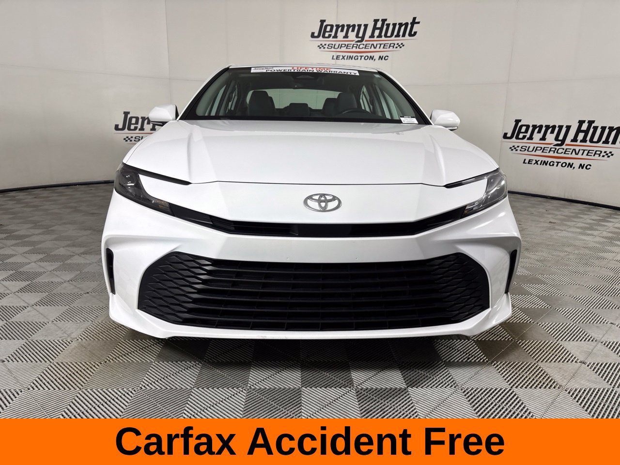 Used 2025 Toyota Camry LE w/ Convenience Package FWD image 3