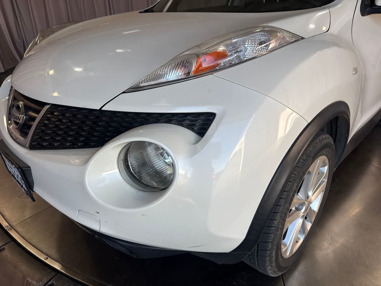 Used 2014 Nissan Juke S FWD image 9