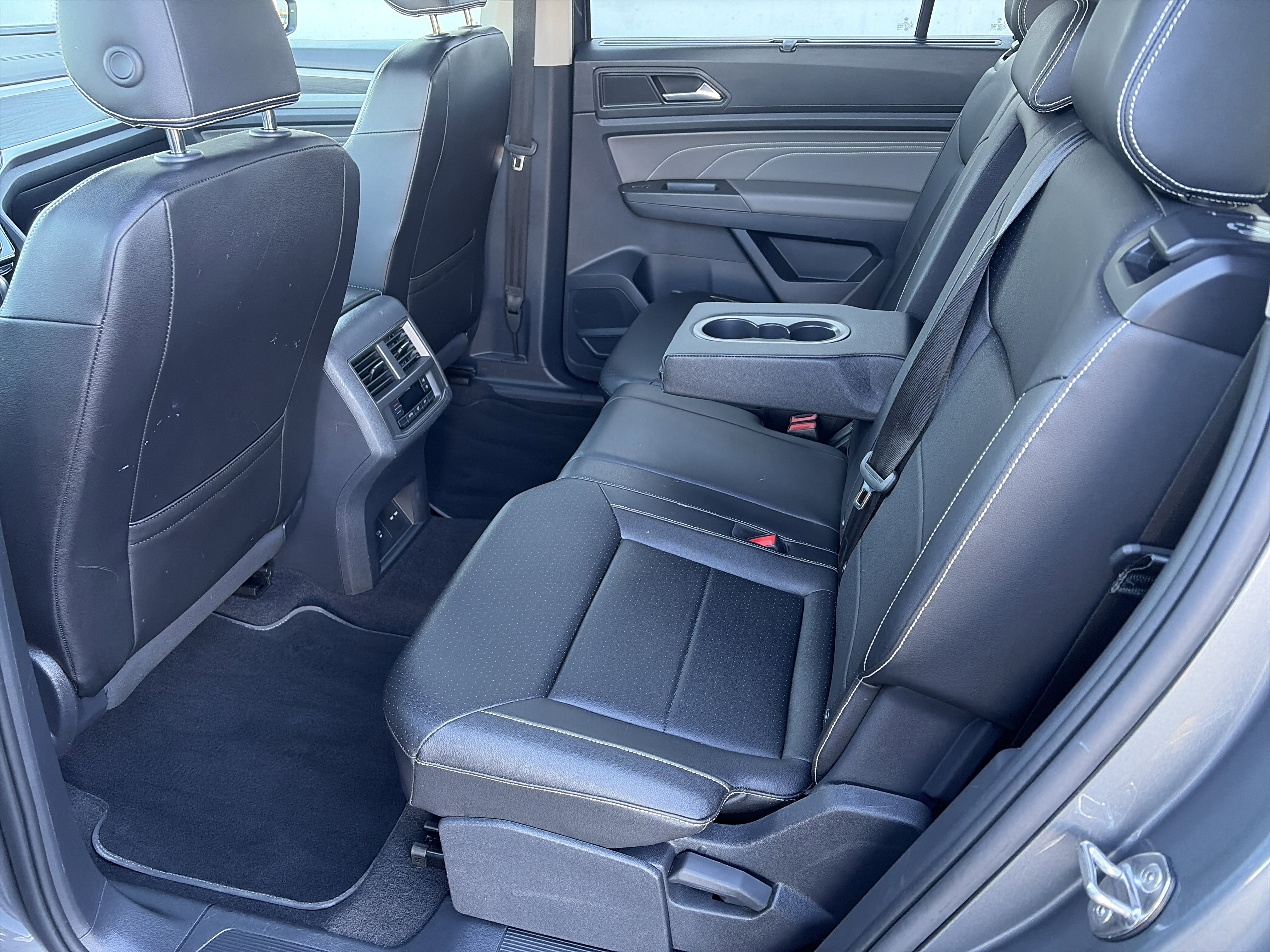 Used 2023 Volkswagen Atlas SE w/ Panoramic Sunroof Package image 23