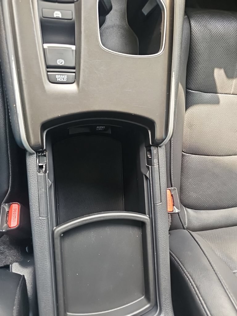 Used 2019 Honda Accord Touring image 21