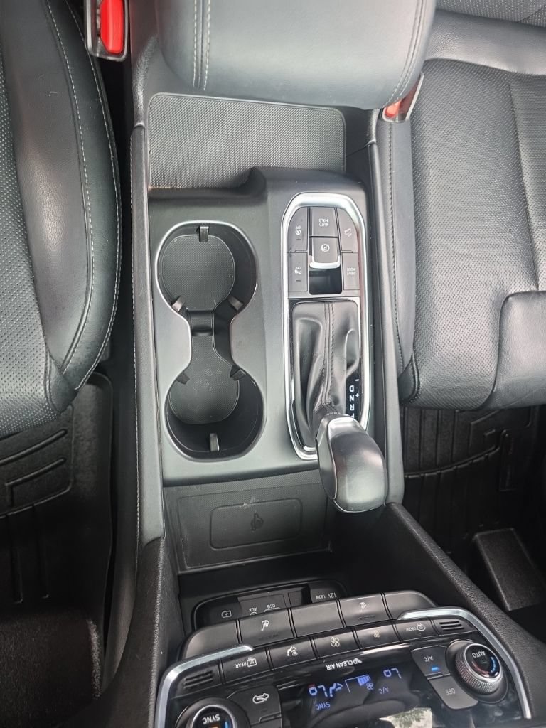 Used 2020 Hyundai Santa Fe SEL w/ Convenience + Premium Package AWD/4WD image 41