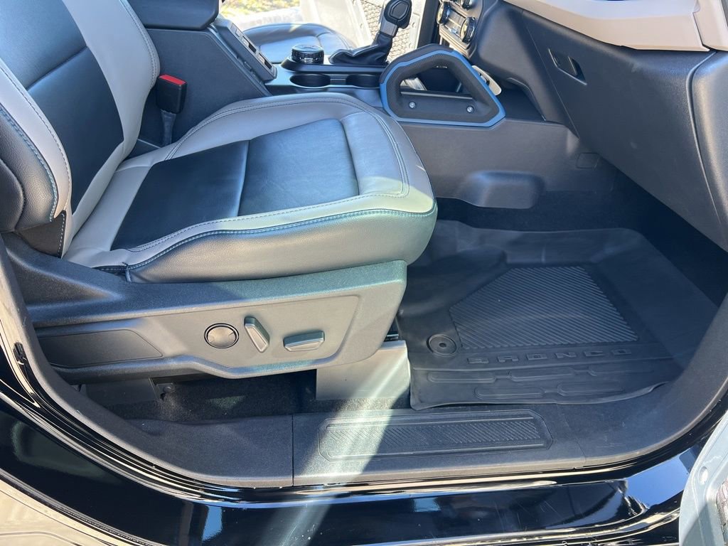 Used 2023 Ford Bronco Wildtrak image 42