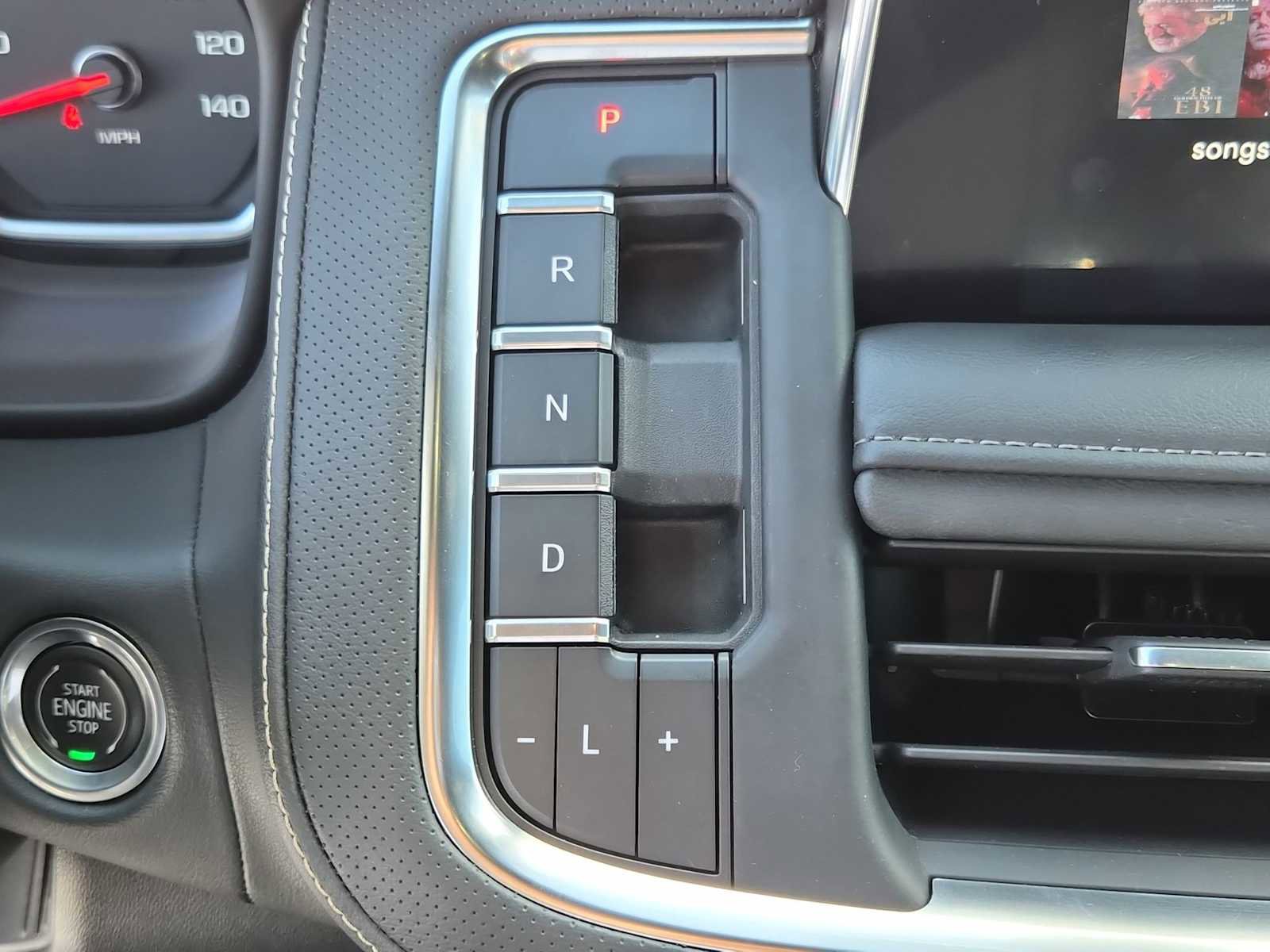 Used 2021 Chevrolet Suburban Premier image 24