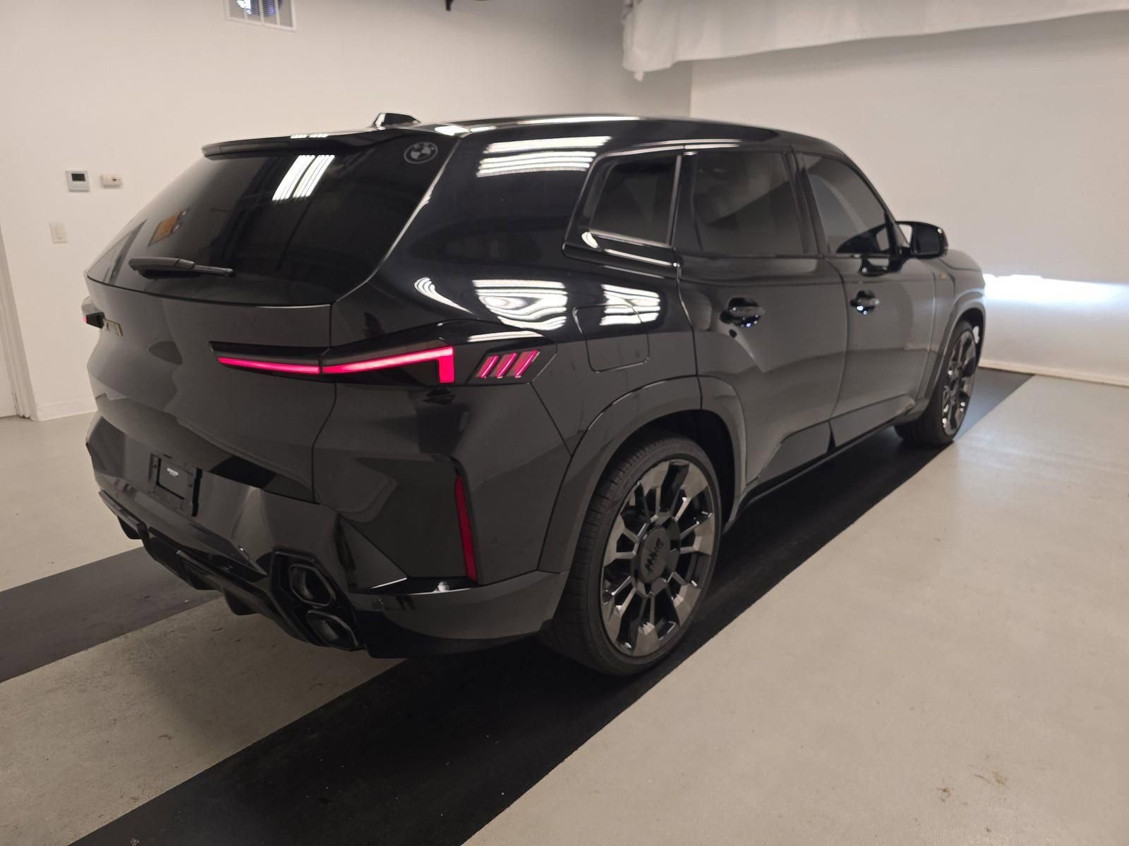 Used 2023 BMW XM AWD/4WD image 4