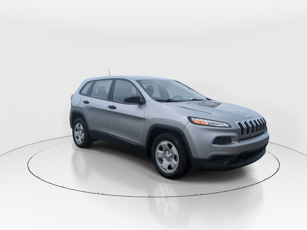 Used 2017 Jeep Cherokee Sport FWD image 2