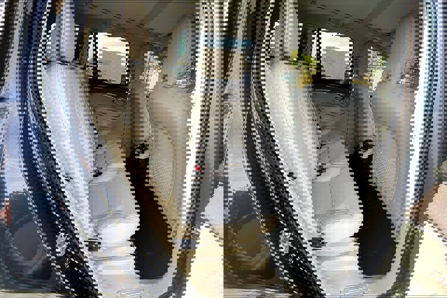 New 2026 Volvo XC90 B6 Ultra w/ Protection Package image 27