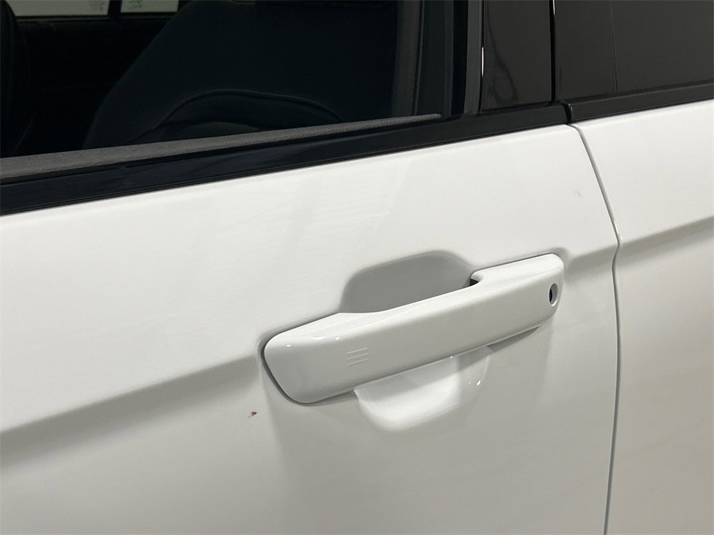 New 2025 Jeep Grand Cherokee Limited w/ Luxury Tech Group II image 13