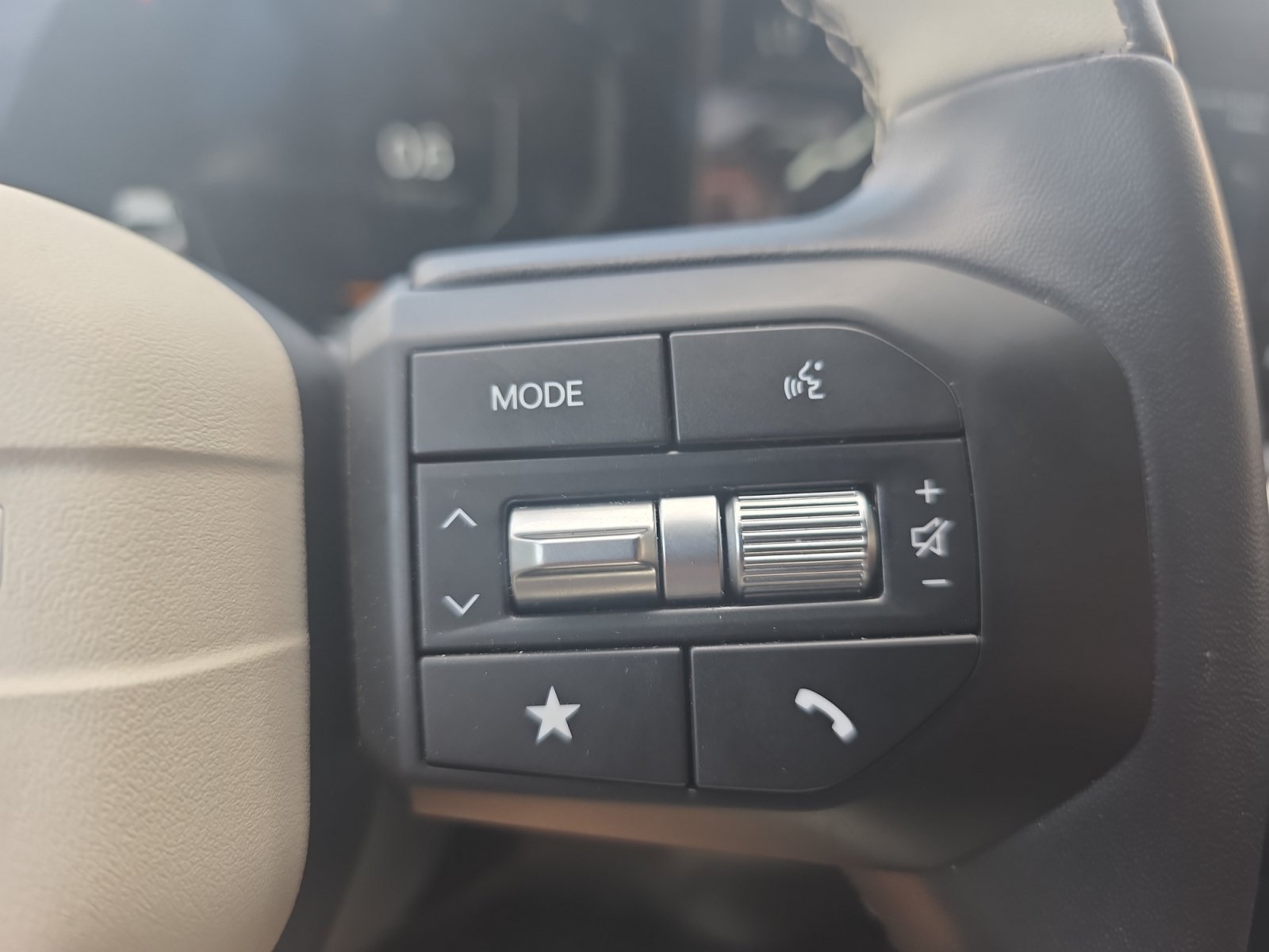 Certified 2025 Kia K4 GT-Line w/ GT-Line Premium Package FWD image 24