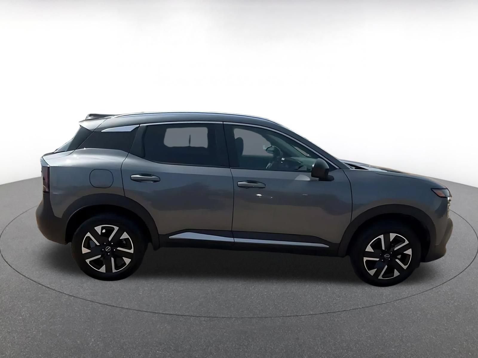 Used 2026 Nissan Kicks SV w/ Cold Weather Package AWD/4WD image 15