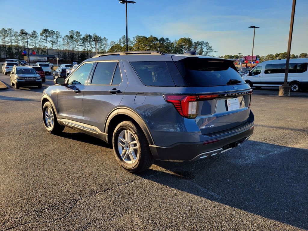 Certified 2025 Ford Explorer Active w/ Active Comfort Package image 3