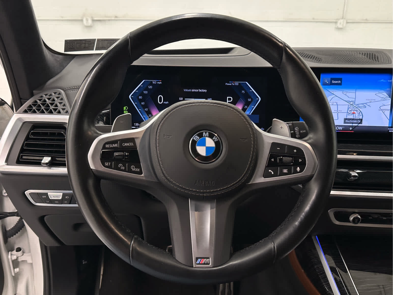 Used 2023 BMW X7 xDrive40i w/ M Sport Package AWD/4WD image 26