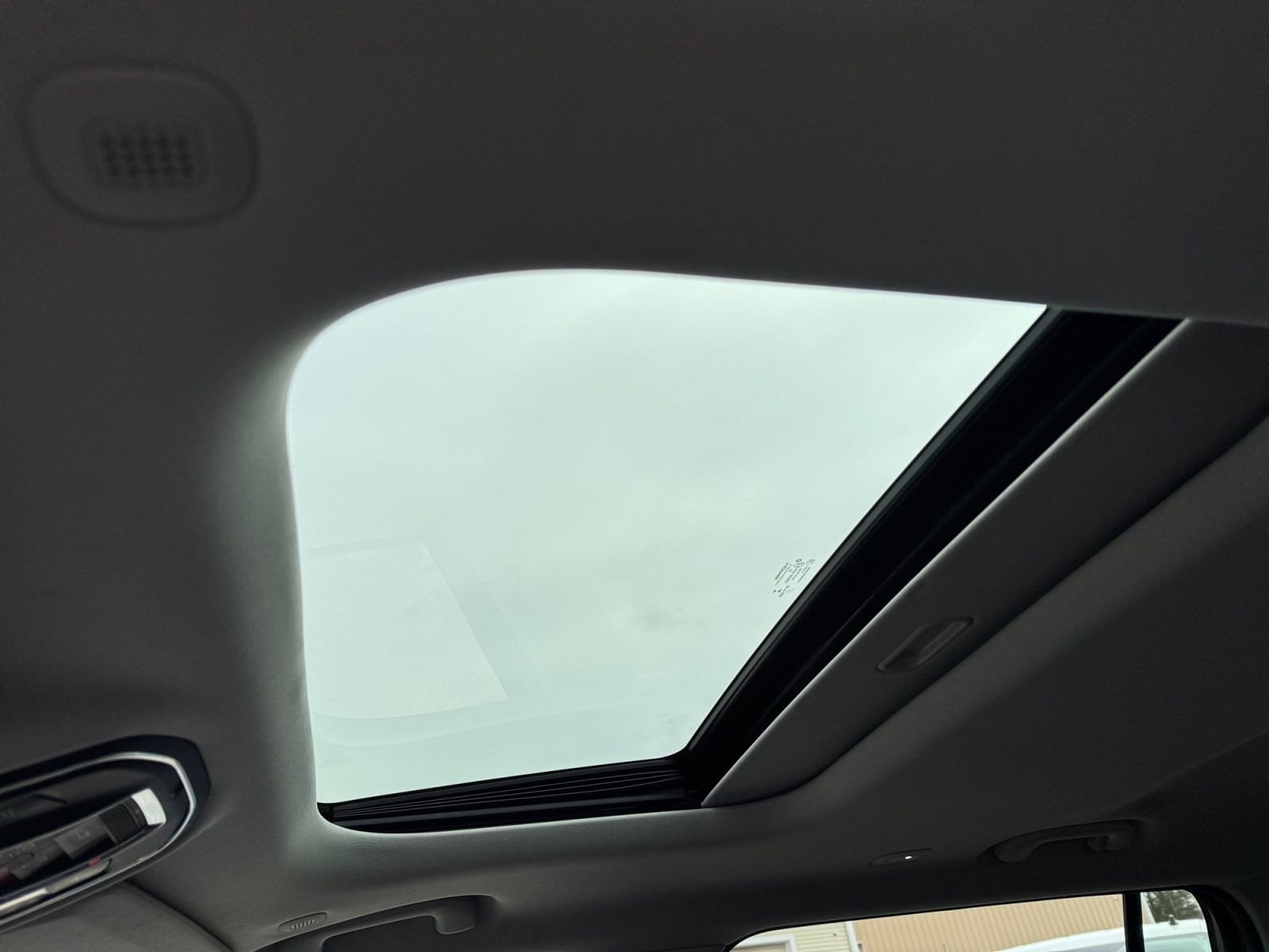 Used 2023 Jeep Grand Cherokee L Laredo w/ Luxury Tech Group I AWD/4WD image 19