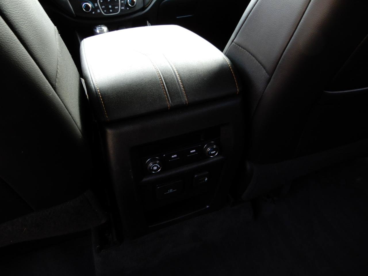 Used 2020 Chevrolet Traverse LT w/ LT Premium Package AWD/4WD image 20