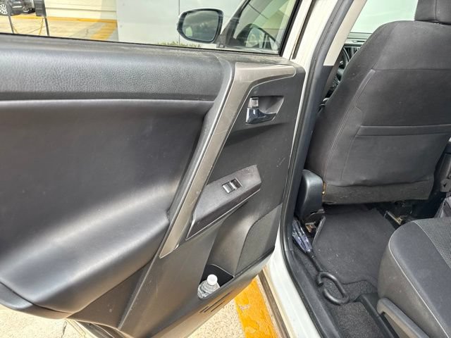 Used 2018 Toyota RAV4 XLE w/ Plus Extra Value Package FWD image 24