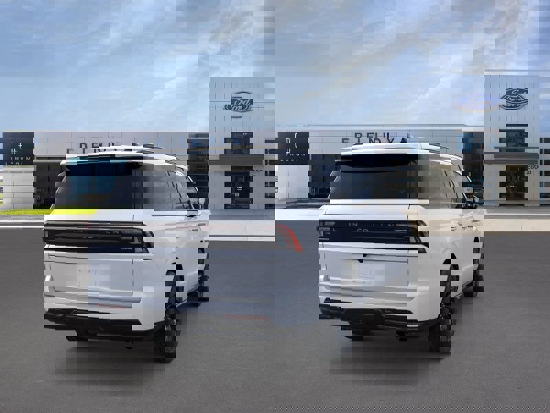 New 2026 Lincoln Navigator L Reserve w/ Jet Appearance Package image 8