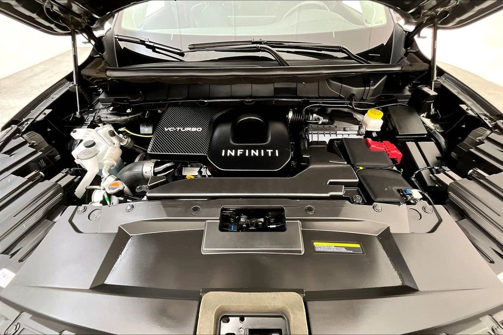 Certified 2025 INFINITI QX60 Luxe image 11