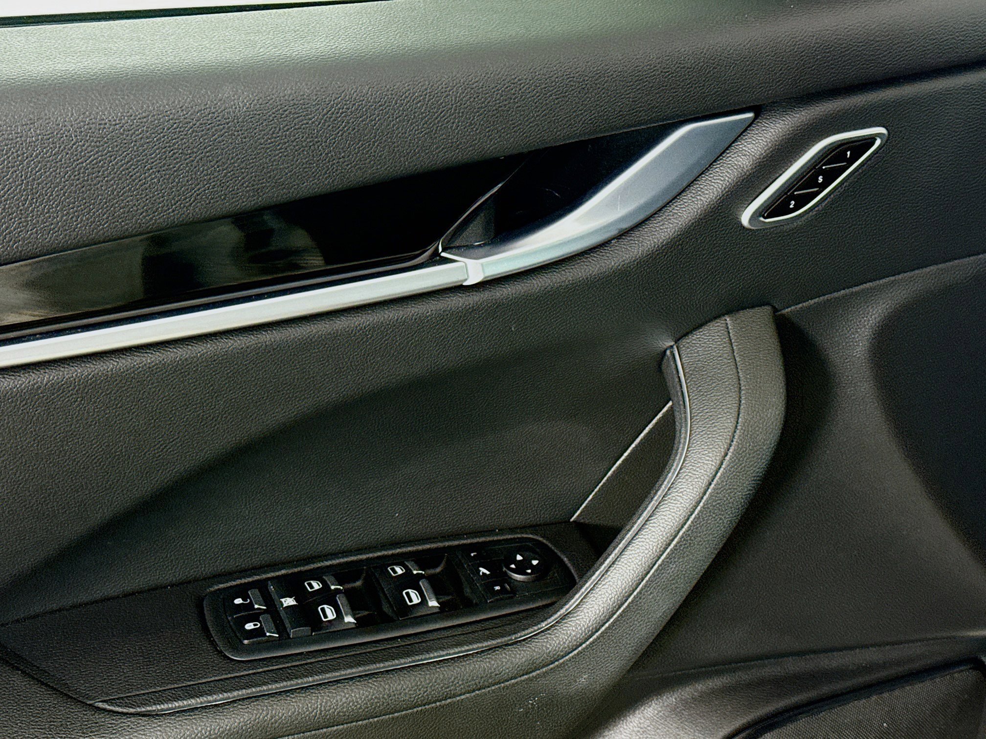 Used 2023 Maserati Levante Modena image 24