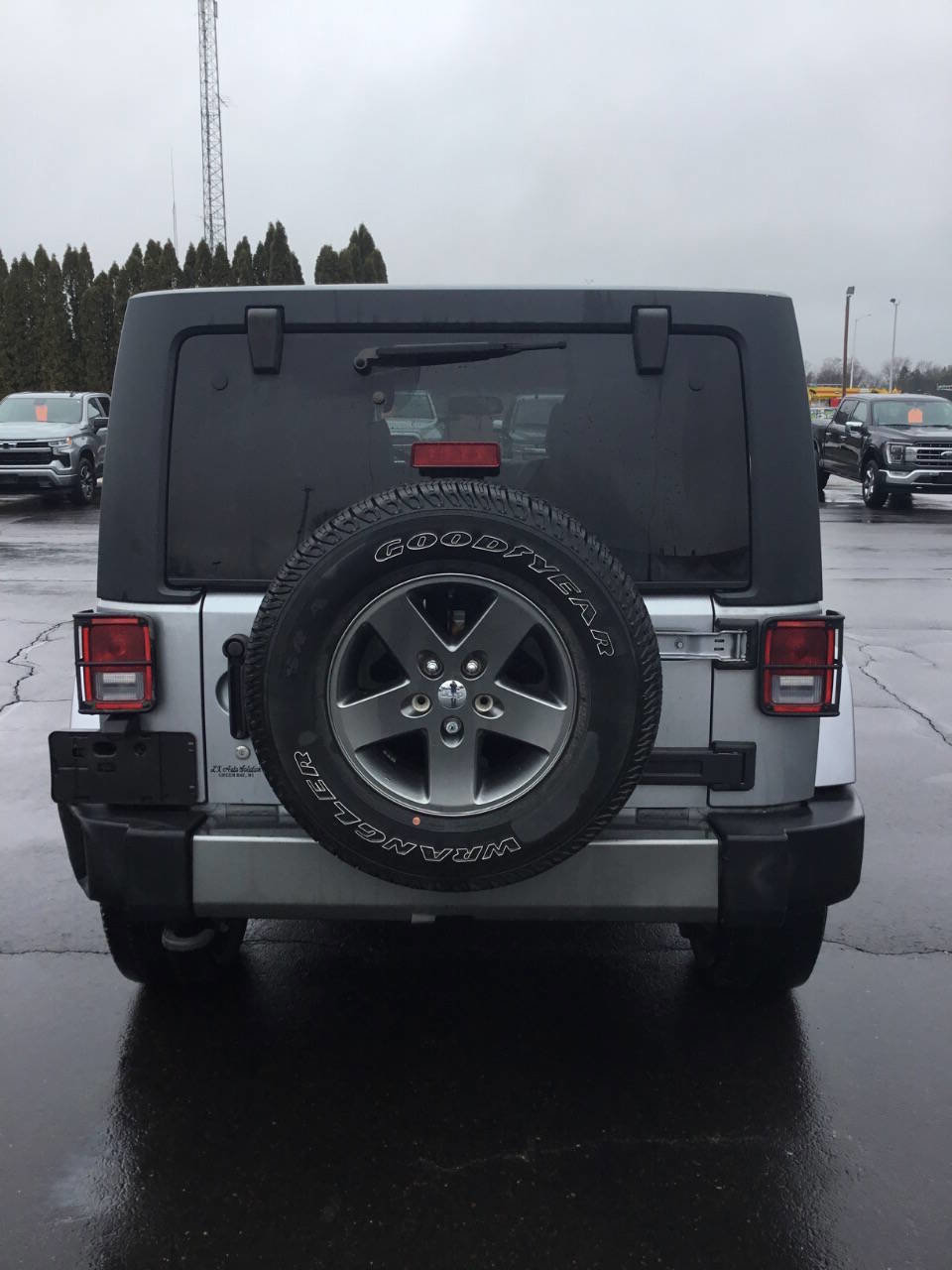 Used 2015 Jeep Wrangler Unlimited Sport AWD/4WD image 4