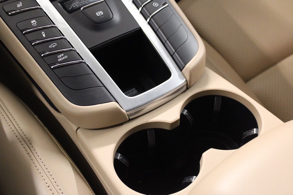 Used 2020 Porsche Macan GTS image 27