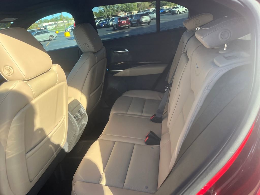 Used 2025 Cadillac XT4 Premium Luxury w/ Technology Package image 23