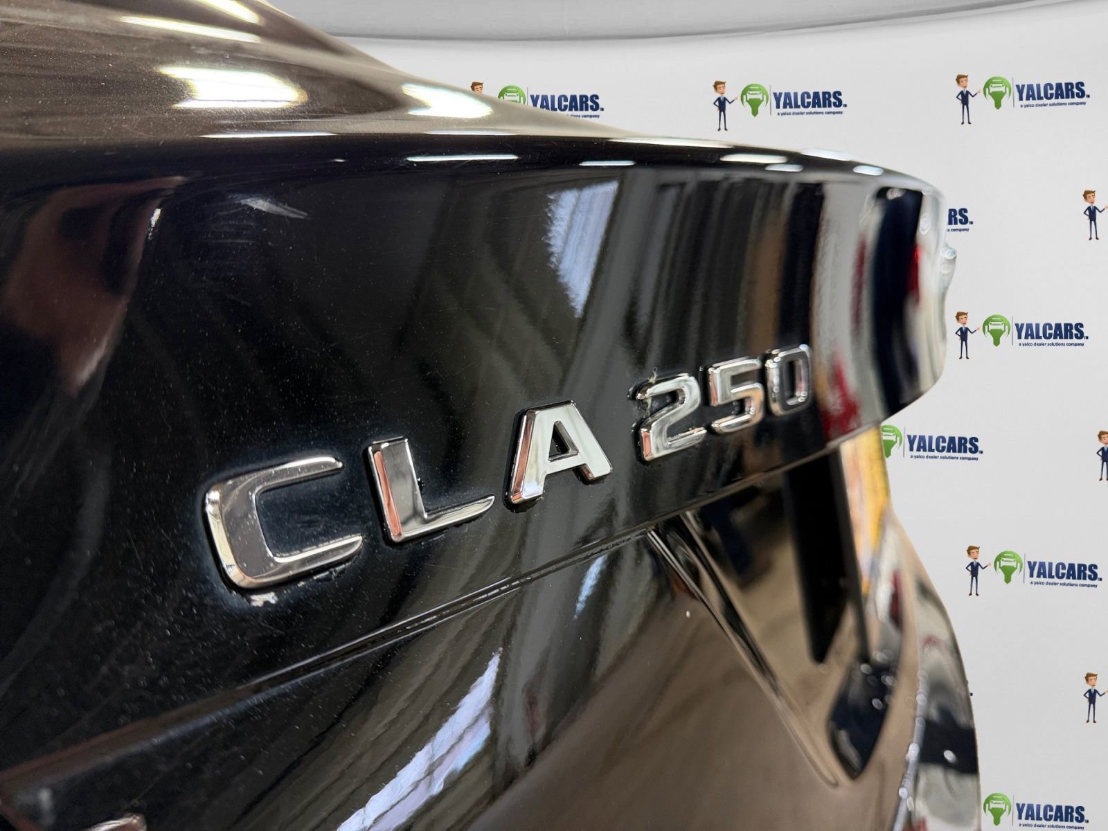 Used 2018 Mercedes-Benz CLA 250 4MATIC image 11