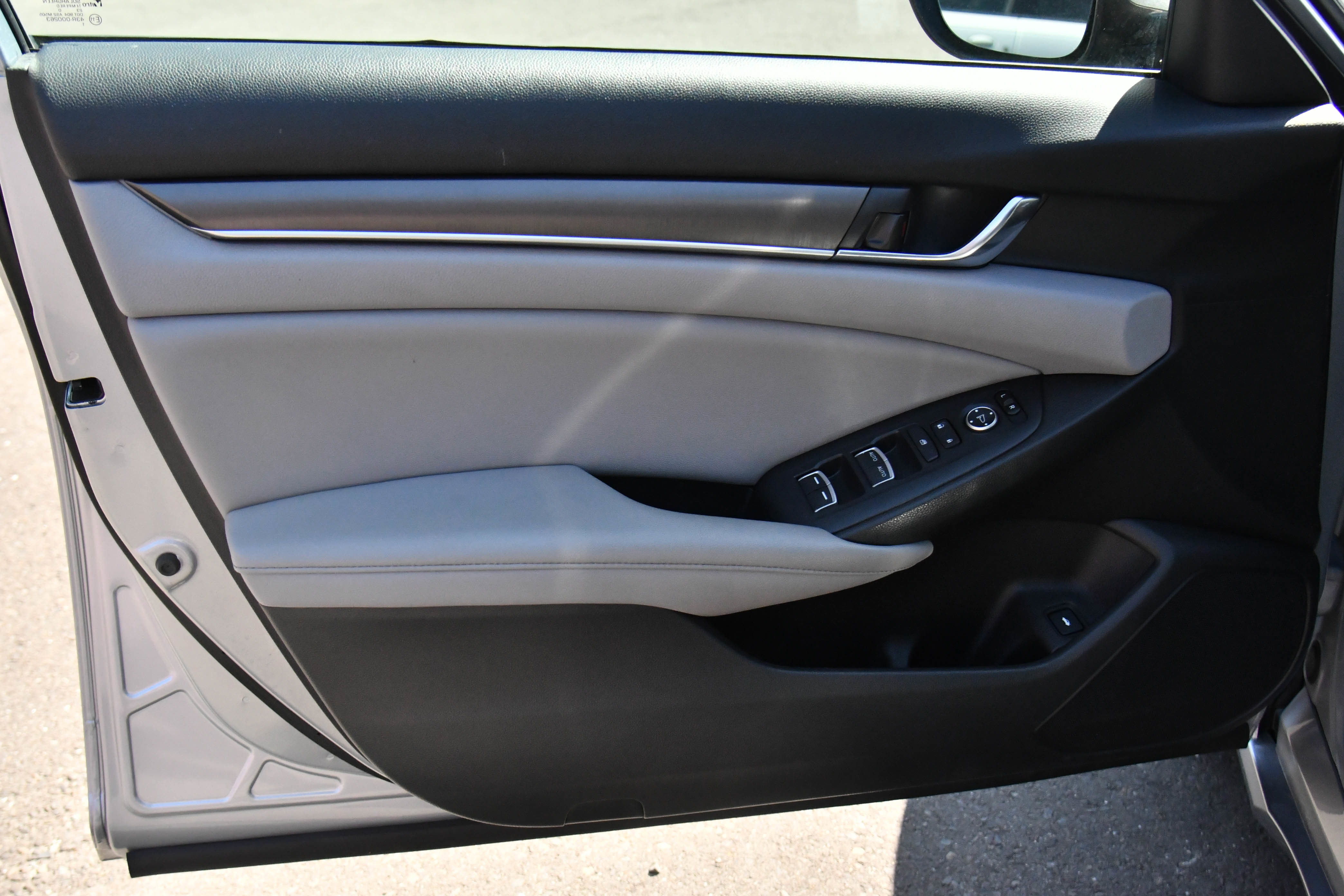Used 2020 Honda Accord LX image 13