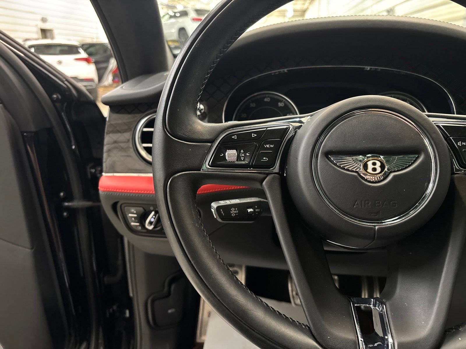 Used 2020 Bentley Bentayga AWD/4WD image 14