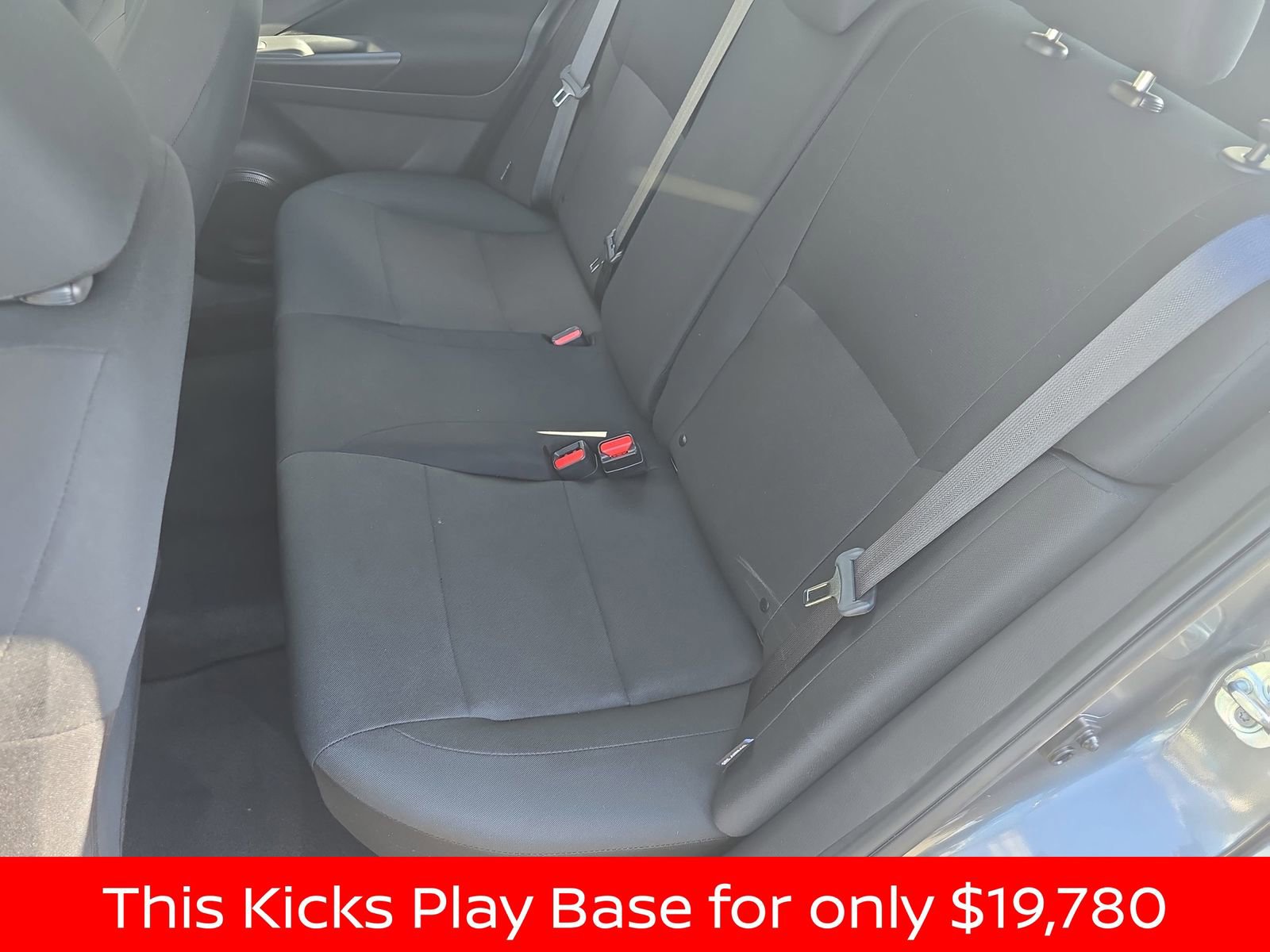 Used 2025 Nissan Kicks Play S image 19