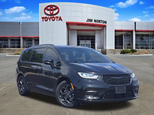 Used 2021 Chrysler Pacifica Limited w/ Premium & Safety Sphere Group FWD image 1