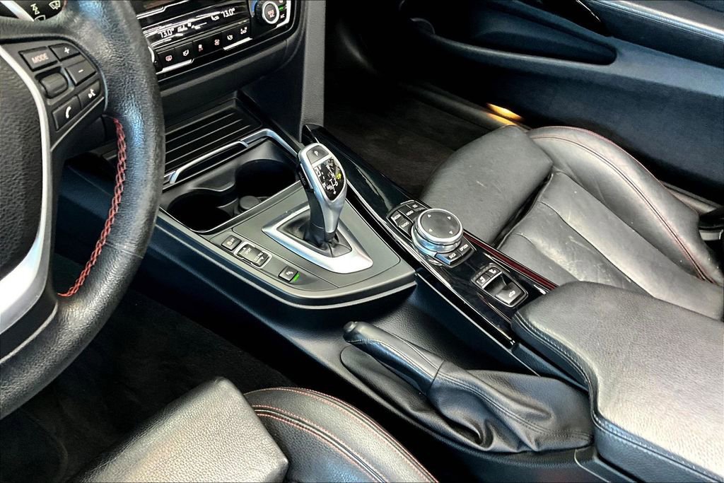 Used 2016 BMW 428i xDrive Convertible image 18