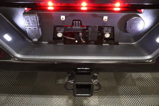 Used 2020 Chevrolet Silverado 3500 High Country w/ Safety Package II AWD/4WD image 29