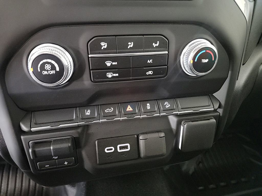 Used 2025 GMC Sierra 3500 Pro w/ Convenience Package image 15