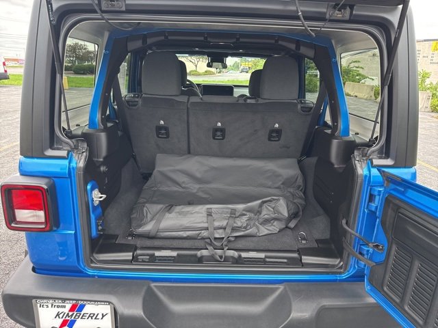 Used 2024 Jeep Wrangler Sport S image 5