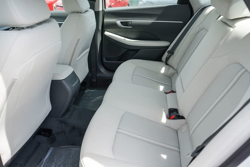 New 2026 Hyundai Sonata SEL FWD image 16