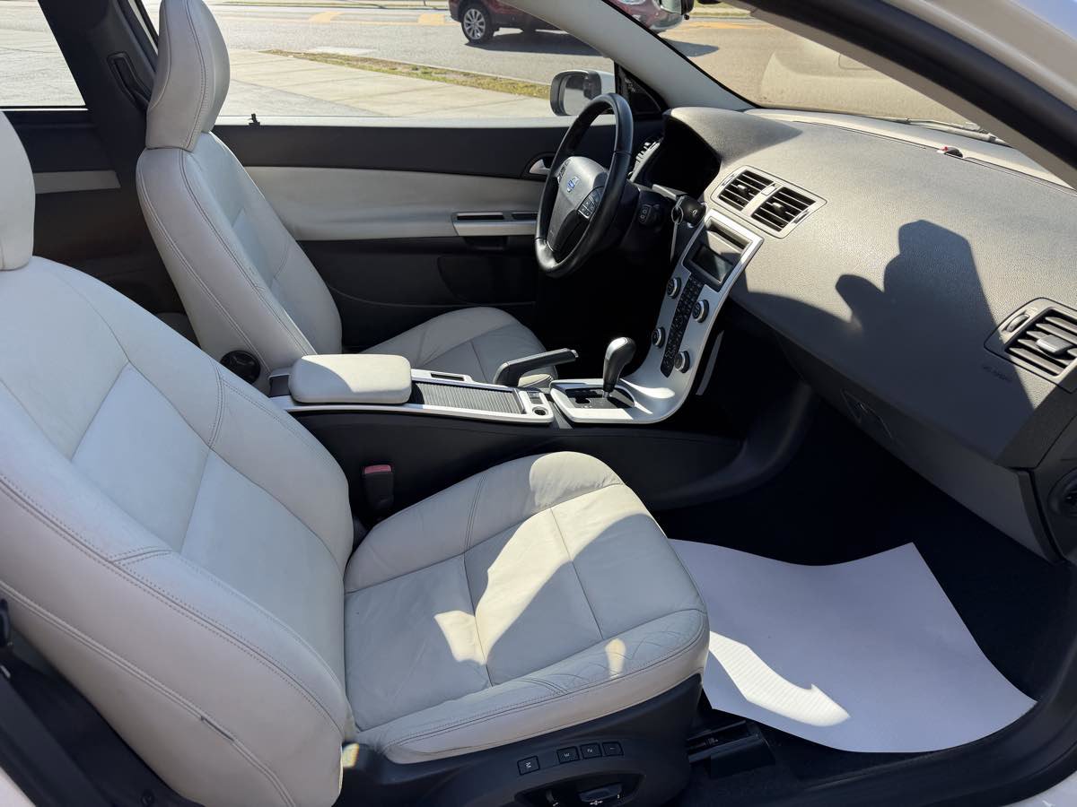 Used 2013 Volvo C30 T5 image 17