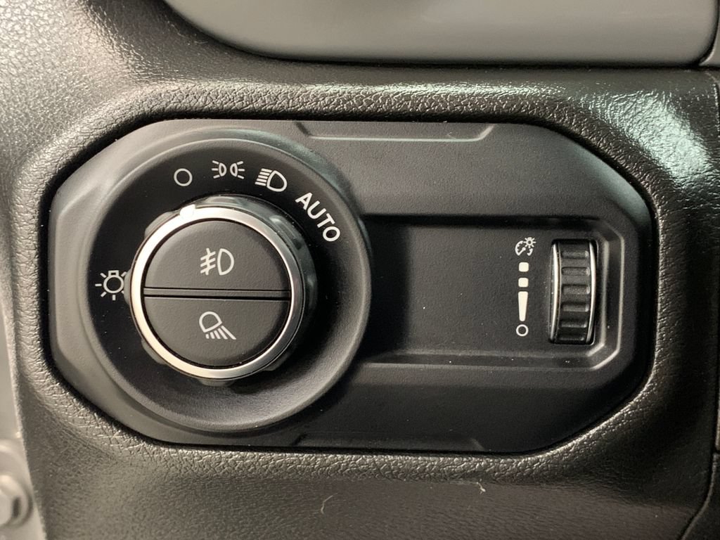 Used 2023 Jeep Gladiator Sport AWD/4WD image 24