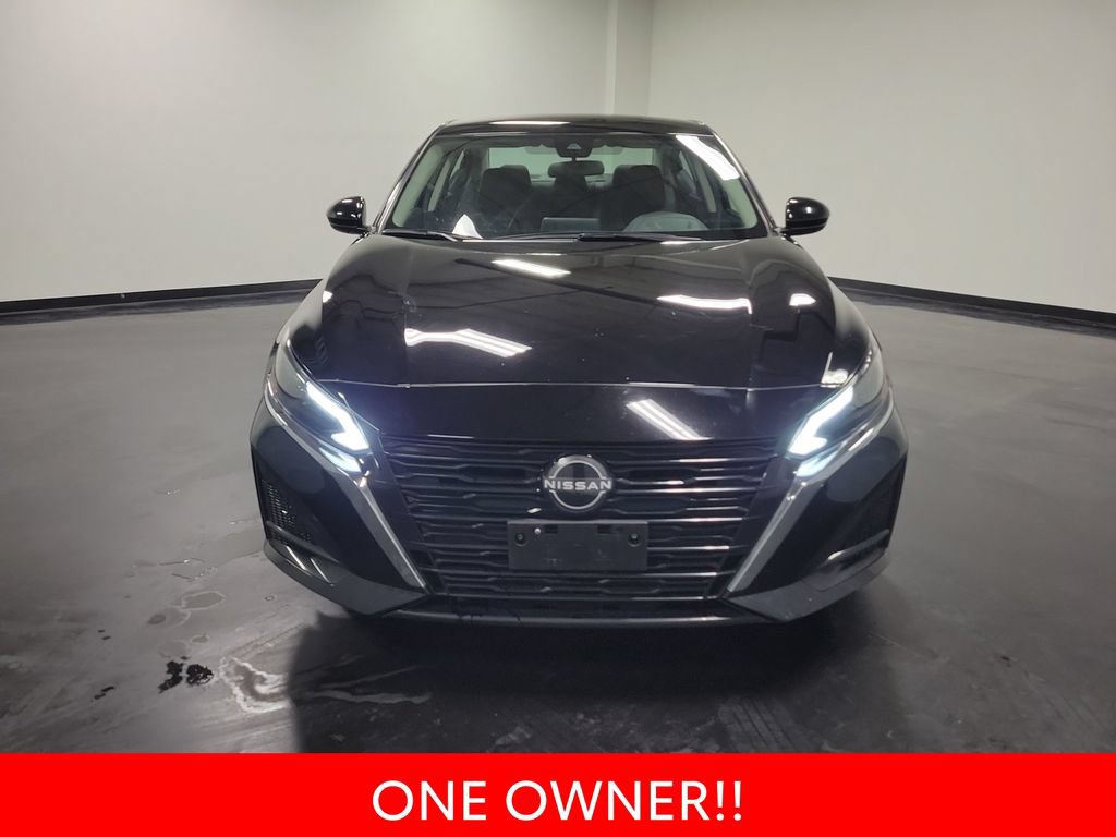 Used 2023 Nissan Altima 2.5 SV AWD/4WD image 3